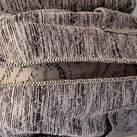 Long-sleeved Blazer With Side Pockets - Picture 7 of 12